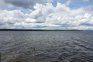 Access to ouor quay (dock) on Lac Nominingue